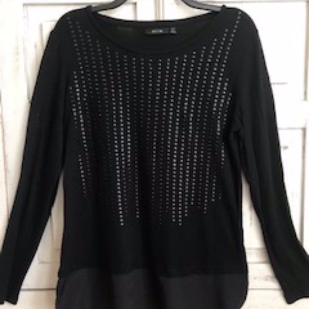Apt 9 Long sleeve Black Shirt with Shine!